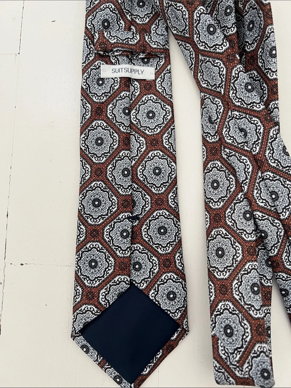 Suitsupply Brown and Gray Medallion Tie